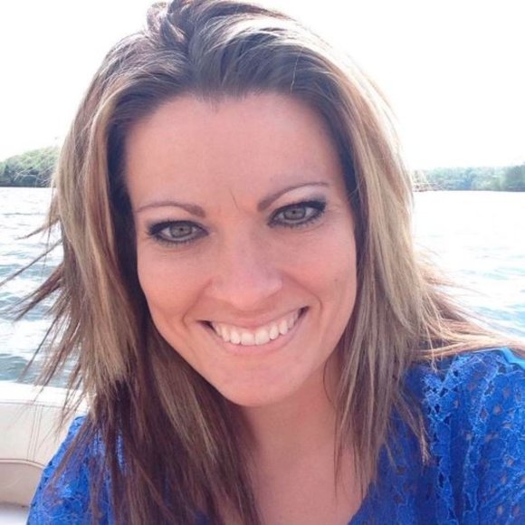 Meet your Posher, Ria - Picture 1 of 2